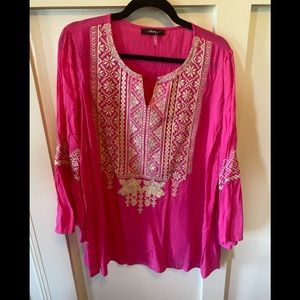 Andree bundle! 3 boutique tops for a low low price!